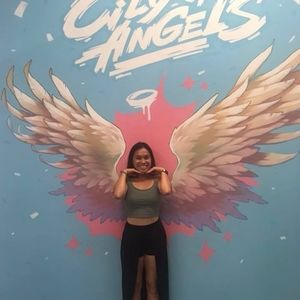 Meet your Posher, Crystal